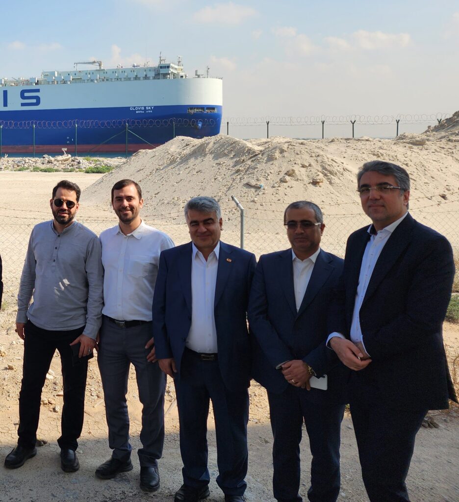 حضور مدیران ارشد هلدینگ صدرتامین در بازدید از امکانات کارخانه ام‌القوین شرکت اپیکوی امارات